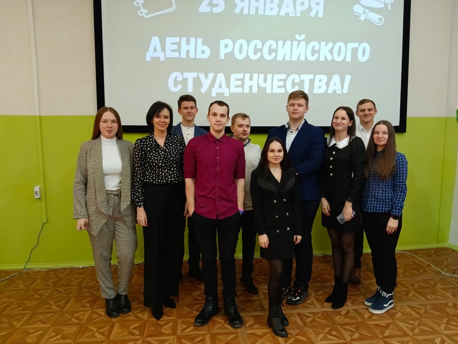 Награждение губернатором ко Дню российского студенчества